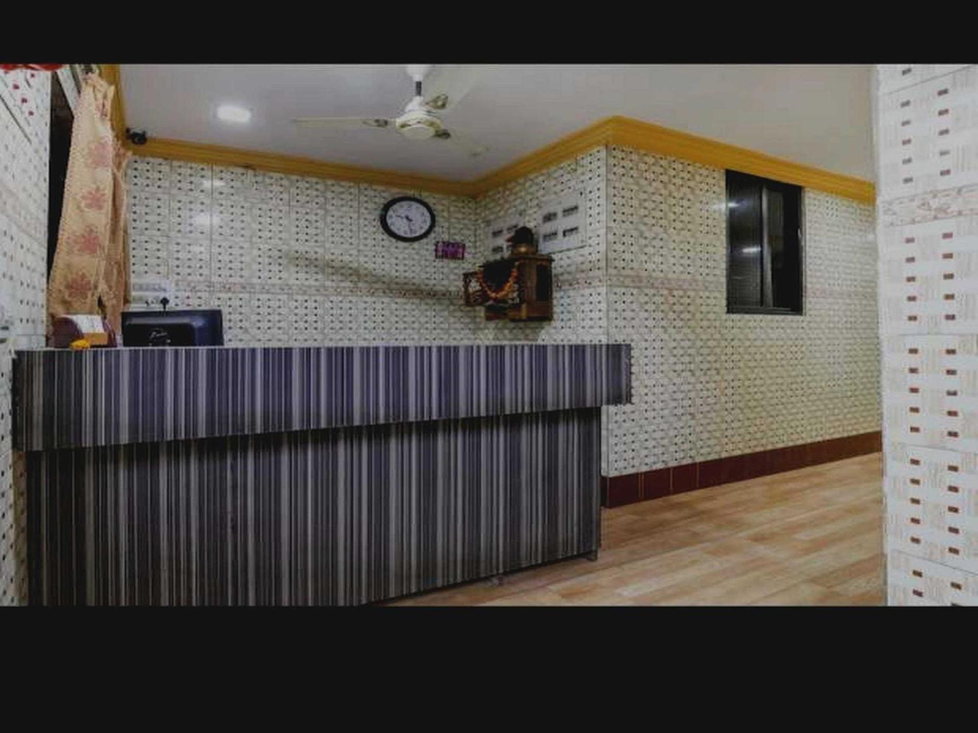 斯波特昂65470阿普萨拉酒店 阿穆达巴 外观 照片